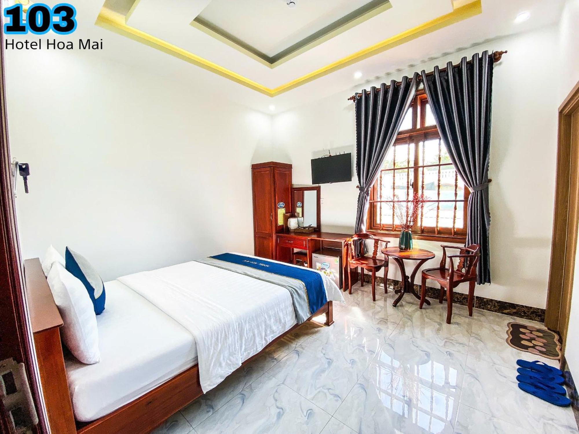 Hotel Hoa Mai CON DAO Esterno foto